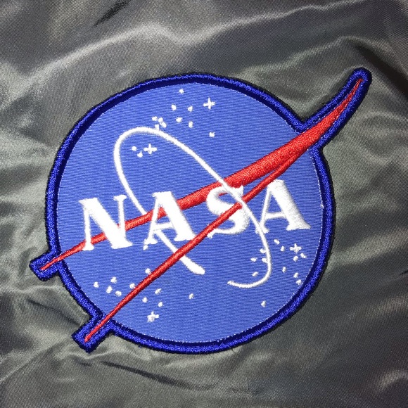 Alpha Industries x NASA Bomber Jacket - Picture 6 of 8